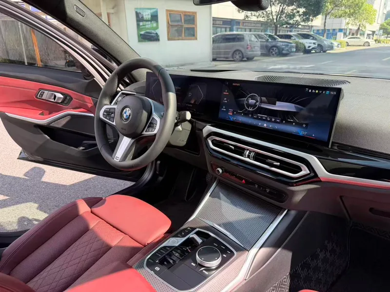 BMW 3 Series 2023 330Li M Sports Night Suit interior photo 13 BMW 3 Series 2023 330Li M Sports Night Suit interior photo 13
