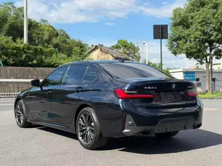 BMW 3 Series 2023 330Li M Sports Night Suit interior photo 15 BMW 3 Series 2023 330Li M Sports Night Suit interior photo 15