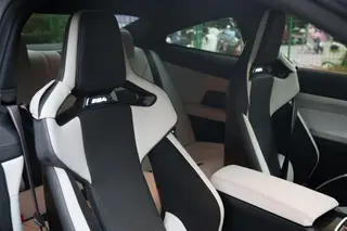 BMW M4 2024 M4 Coupé M xDrive Versión Thunder interior foto 12 BMW M4 2024 M4 Coupé M xDrive Versión Thunder interior foto 12