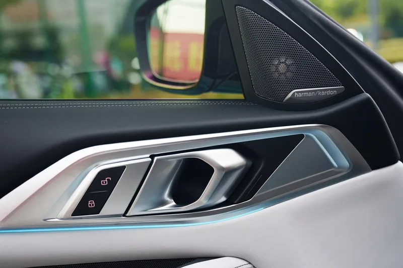 BMW M4 2024 M4 Coupé M xDrive Versión Thunder interior foto 17 BMW M4 2024 M4 Coupé M xDrive Versión Thunder interior foto 17