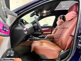 BMW 7 Series 2023 740Li Premium Class M Sports suit interior photo 6 BMW 7 Series 2023 740Li Premium Class M Sports suit interior photo 6