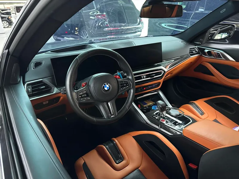 BMW M4 2024 M4 Coupé M xDrive Version Thunder intérieur photo 6 BMW M4 2024 M4 Coupé M xDrive Version Thunder intérieur photo 6