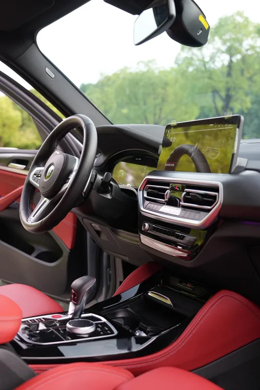 BMW X3 M 2022 X3 M Versión Thunder interior foto 13 BMW X3 M 2022 X3 M Versión Thunder interior foto 13