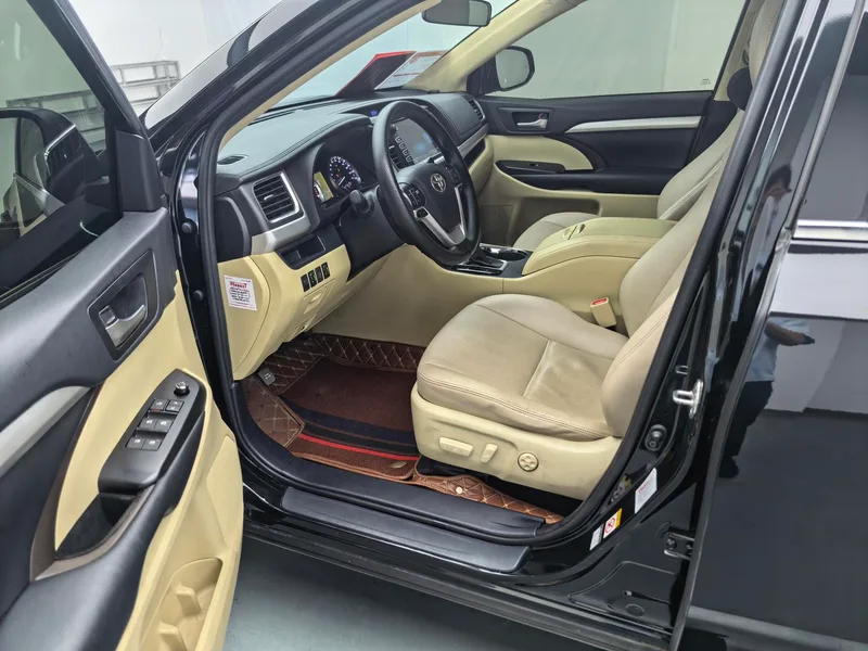 Toyota Highlander 2021 2.0T 4WD Elite Edition 7 Asiento exterior foto 8 Toyota Highlander 2021 2.0T 4WD Elite Edition 7 Asiento exterior foto 8