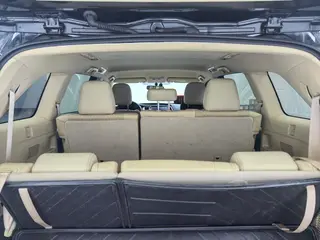Toyota Highlander 2021 2.0T 4WD Elite Edition 7 Asiento interior foto 14 Toyota Highlander 2021 2.0T 4WD Elite Edition 7 Asiento interior foto 14