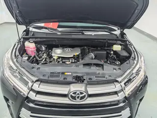 Toyota Highlander 2021 2.0T 4WD Elite Edition 7 Asiento interior foto 16 Toyota Highlander 2021 2.0T 4WD Elite Edition 7 Asiento interior foto 16