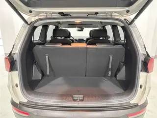 Hyundai Custo 2022 270TGDi Zhiai Flagship Edition TOP interior photo 14 Hyundai Custo 2022 270TGDi Zhiai Flagship Edition TOP interior photo 14