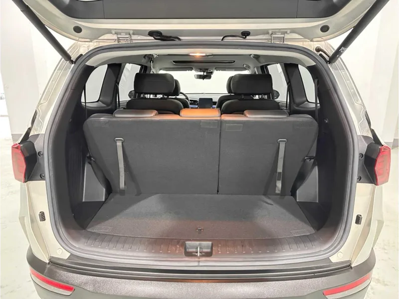 Hyundai Custo 2022 270TGDi Zhiai Flagship Edition TOP interior photo 14 Hyundai Custo 2022 270TGDi Zhiai Flagship Edition TOP interior photo 14
