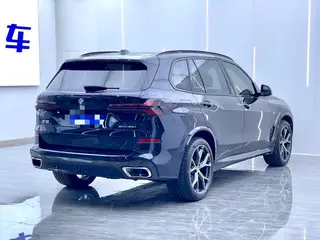 BMW X5 2023 xDrive30Li Премиум-класса M Спортивный костюм экстерьер фото 4 BMW X5 2023 xDrive30Li Премиум-класса M Спортивный костюм экстерьер фото 4