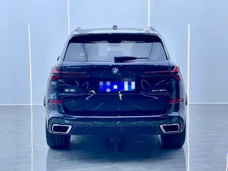 BMW X5 2023 xDrive30Li Премиум-класса M Спортивный костюм экстерьер фото 5 BMW X5 2023 xDrive30Li Премиум-класса M Спортивный костюм экстерьер фото 5