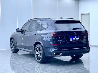 BMW X5 2023 xDrive30Li Премиум-класса M Спортивный костюм экстерьер фото 6 BMW X5 2023 xDrive30Li Премиум-класса M Спортивный костюм экстерьер фото 6