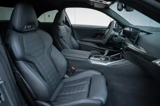 BMW M2 2024 M2 Coupé intérieur photo 8 BMW M2 2024 M2 Coupé intérieur photo 8
