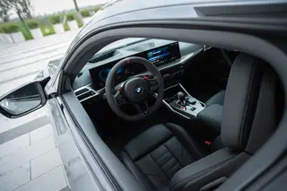BMW M2 2024 M2 Coupé intérieur photo 13 BMW M2 2024 M2 Coupé intérieur photo 13