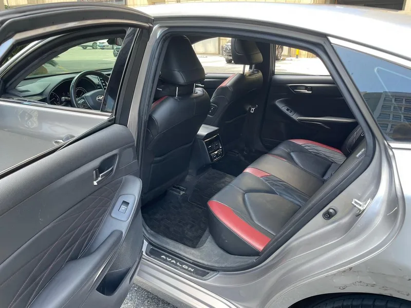 Toyota Avalon 2021 2.5L Touring Noble SPORT version interior photo 15 Toyota Avalon 2021 2.5L Touring Noble SPORT version interior photo 15