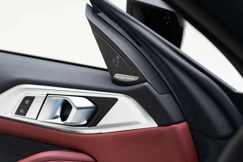 BMW 4 Series 2023 430i Convertible M Sports Night Suit interior photo 15 BMW 4 Series 2023 430i Convertible M Sports Night Suit interior photo 15