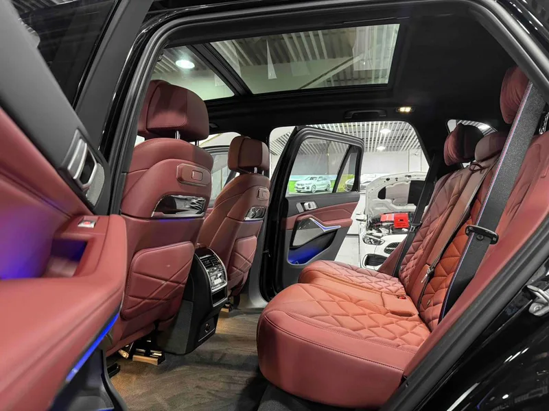 BMW X5 2023 xDrive40Li M Ensemble de sport extérieur photo 5 BMW X5 2023 xDrive40Li M Ensemble de sport extérieur photo 5