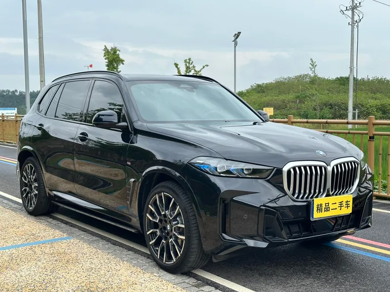 BMW X5 2023 xDrive40Li M Sports suit exterior photo 3 BMW X5 2023 xDrive40Li M Sports suit exterior photo 3