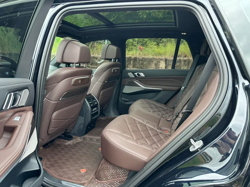 BMW X5 2023 xDrive40Li M Sports suit interior photo 14 BMW X5 2023 xDrive40Li M Sports suit interior photo 14