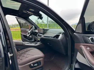 BMW X5 2023 xDrive40Li M Sports suit interior photo 15 BMW X5 2023 xDrive40Li M Sports suit interior photo 15