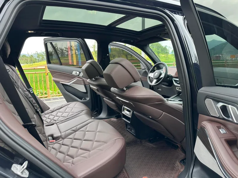 BMW X5 2023 xDrive40Li M Sports suit interior photo 17 BMW X5 2023 xDrive40Li M Sports suit interior photo 17