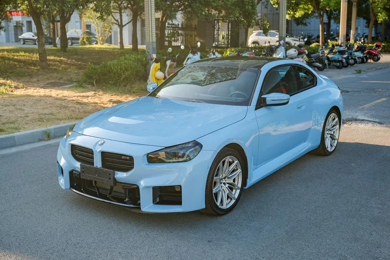 BMW M2 2024 M2 Купе экстерьер фото 1 BMW M2 2024 M2 Купе экстерьер фото 1