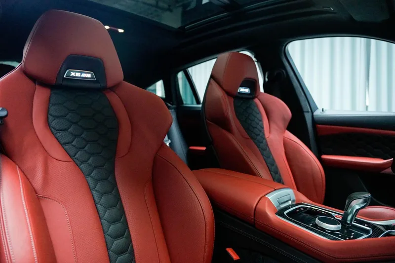 BMW X6 M 2023 X6 M Thunder Edition interior photo 11 BMW X6 M 2023 X6 M Thunder Edition interior photo 11