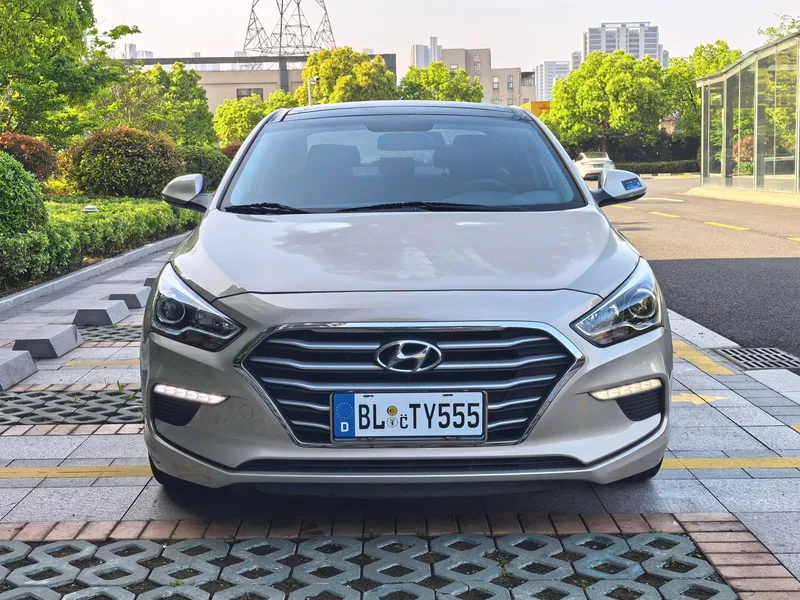 Hyundai Mistra 2019 1.8L automatic intelligent type GLS Commemorative edition Country VI exterior photo 4 Hyundai Mistra 2019 1.8L automatic intelligent type GLS Commemorative edition Country VI exterior photo 4