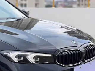 BMW 3 Series 2025 330i M Traje nocturno deportivo Yao exterior foto 9 BMW 3 Series 2025 330i M Traje nocturno deportivo Yao exterior foto 9