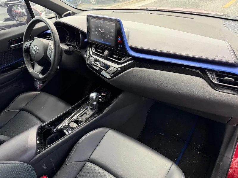 Toyota C-HR 2020 2.0L Leading Edition exterior photo 7 Toyota C-HR 2020 2.0L Leading Edition exterior photo 7