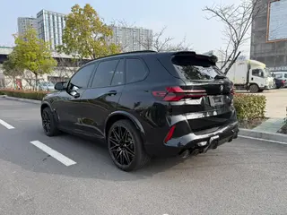 BMW X5 M 2023 X5 M Versión Thunder interior foto 18 BMW X5 M 2023 X5 M Versión Thunder interior foto 18
