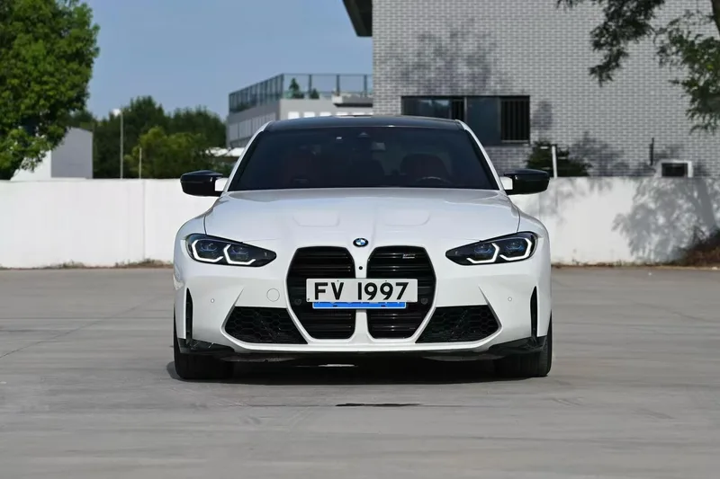 BMW M3 2024 M3 Четырехдверный седан Гром издание экстерьер фото 2 BMW M3 2024 M3 Четырехдверный седан Гром издание экстерьер фото 2