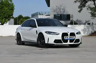 BMW M3 2024 M3 Четырехдверный седан Гром издание экстерьер фото 3 BMW M3 2024 M3 Четырехдверный седан Гром издание экстерьер фото 3