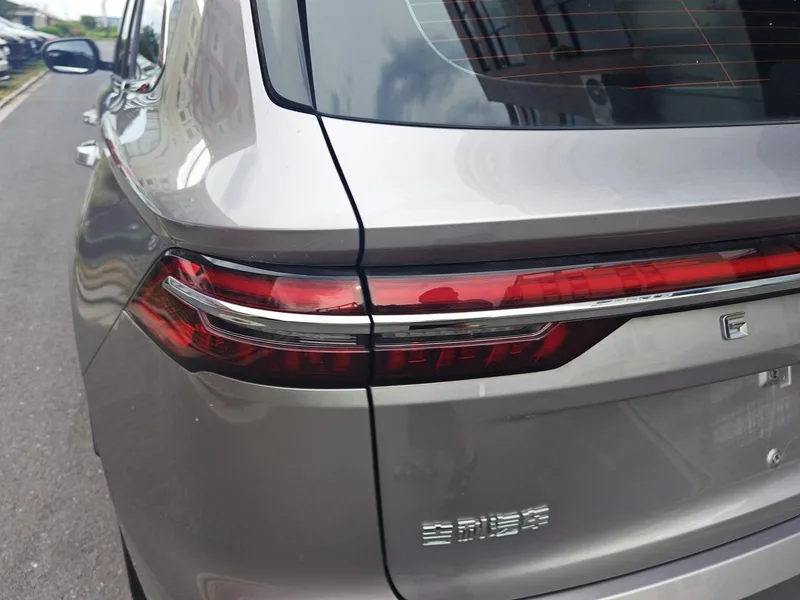 Geely Monjaro 2021 2.0TD DCT EVO Two-wheel drive noble type interior photo 15 Geely Monjaro 2021 2.0TD DCT EVO Two-wheel drive noble type interior photo 15