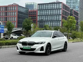 BMW i3 2023 eDrive40L Ночной костюм