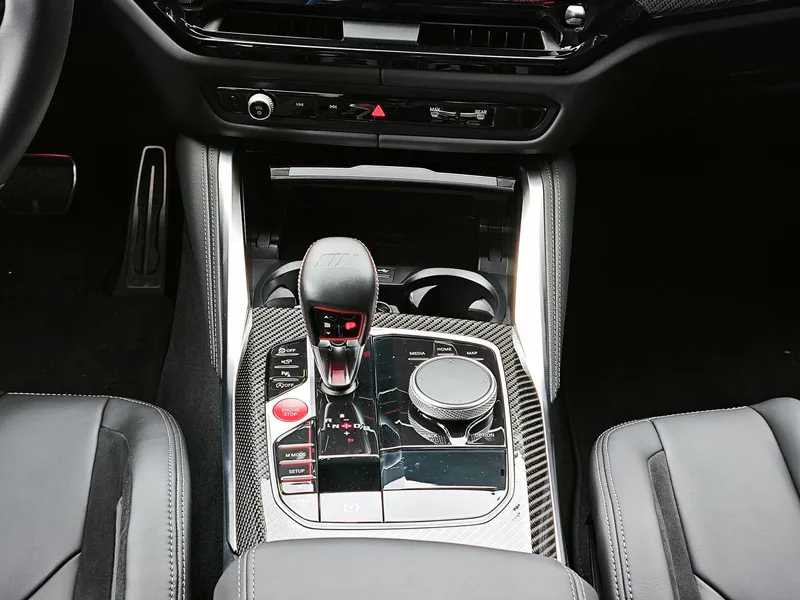 BMW M3 2024 M3 four-door sedan M xDrive Thunder Edition interior photo 11 BMW M3 2024 M3 four-door sedan M xDrive Thunder Edition interior photo 11