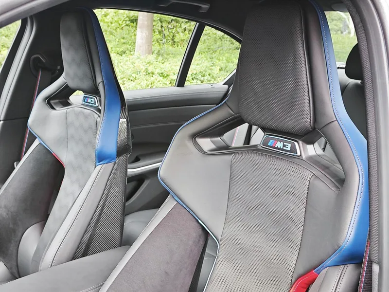 BMW M3 2024 M3 four-door sedan M xDrive Thunder Edition interior photo 15 BMW M3 2024 M3 four-door sedan M xDrive Thunder Edition interior photo 15