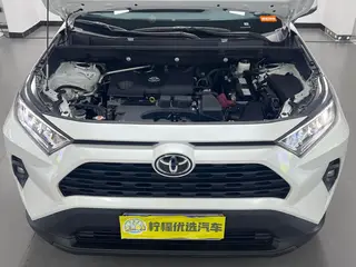 Toyota RAV4 2024 2.0L CVT Двухприводная городская версия экстерьер фото 9 Toyota RAV4 2024 2.0L CVT Двухприводная городская версия экстерьер фото 9