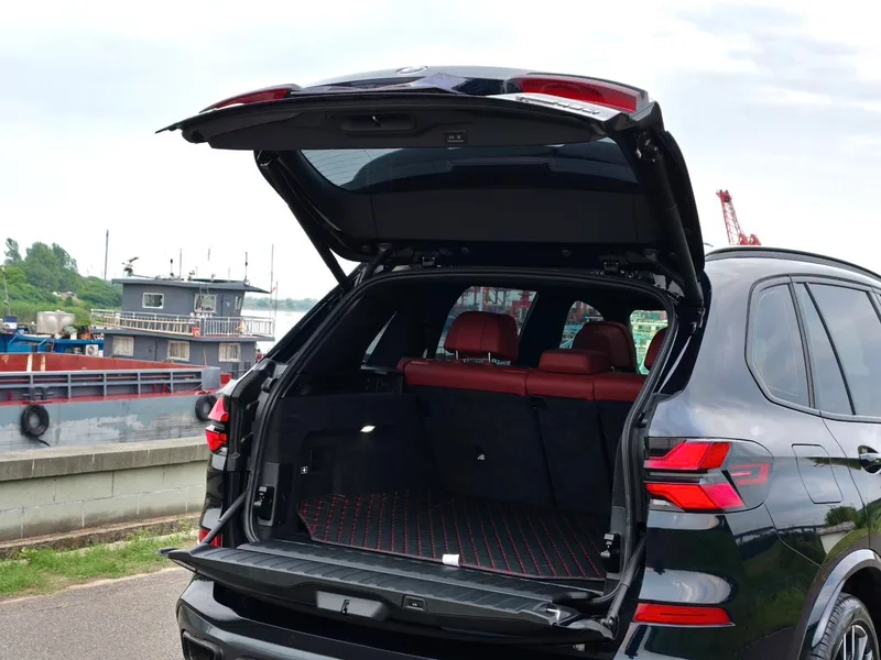 BMW X5 2023 xDrive40Li M Sports Night Suit exterior photo 8 BMW X5 2023 xDrive40Li M Sports Night Suit exterior photo 8
