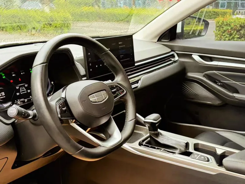 Geely Emgrand 2023 4th Gen Champion Edition 1.5L CVT Premium Trim interior photo 14