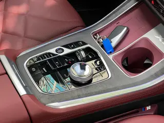 BMW X5 2023 xDrive30Li Premium Class M Sports Night Suit interior photo 19 BMW X5 2023 xDrive30Li Premium Class M Sports Night Suit interior photo 19