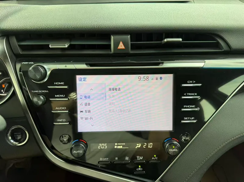 Toyota Camry 2018 2.5G Version de luxe intérieur photo 12 Toyota Camry 2018 2.5G Version de luxe intérieur photo 12