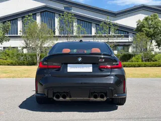 BMW M3 2024 M3 Четырехдверный седан Гром издание экстерьер фото 4 BMW M3 2024 M3 Четырехдверный седан Гром издание экстерьер фото 4