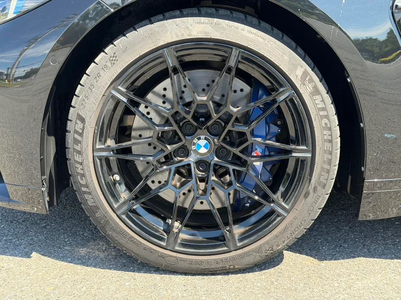 BMW M3 2024 M3 Четырехдверный седан Гром издание экстерьер фото 8 BMW M3 2024 M3 Четырехдверный седан Гром издание экстерьер фото 8