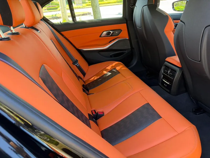 BMW M3 2024 M3 Четырехдверный седан Гром издание интерьер фото 16 BMW M3 2024 M3 Четырехдверный седан Гром издание интерьер фото 16