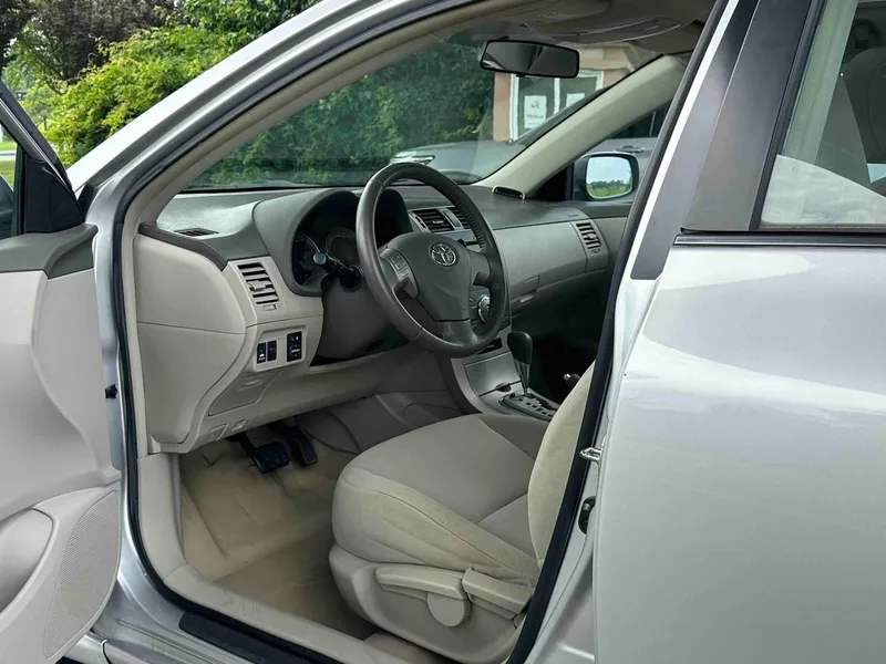 Toyota Corolla 2008 1.8L Automatique GL-i Toit ouvrant édition spéciale extérieur photo 4 Toyota Corolla 2008 1.8L Automatique GL-i Toit ouvrant édition spéciale extérieur photo 4