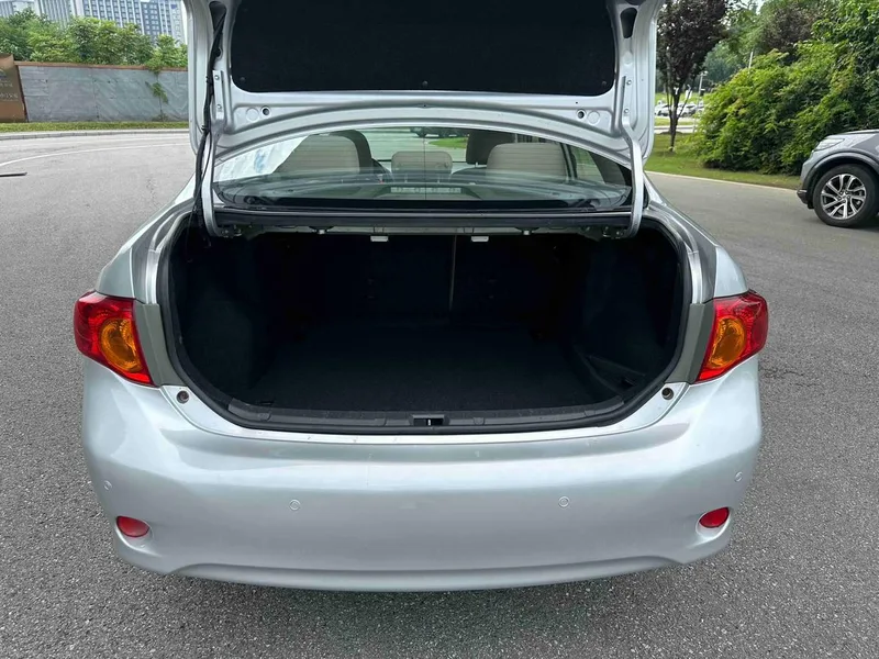Toyota Corolla 2008 1.8L Automatique GL-i Toit ouvrant édition spéciale intérieur photo 15 Toyota Corolla 2008 1.8L Automatique GL-i Toit ouvrant édition spéciale intérieur photo 15