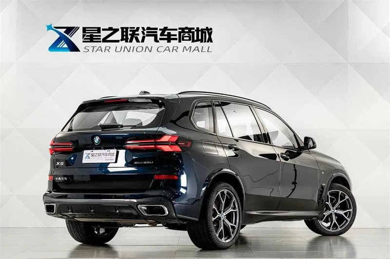 BMW X5 2023 xDrive30Li Premium Class M Sports Night Suit exterior photo 6 BMW X5 2023 xDrive30Li Premium Class M Sports Night Suit exterior photo 6