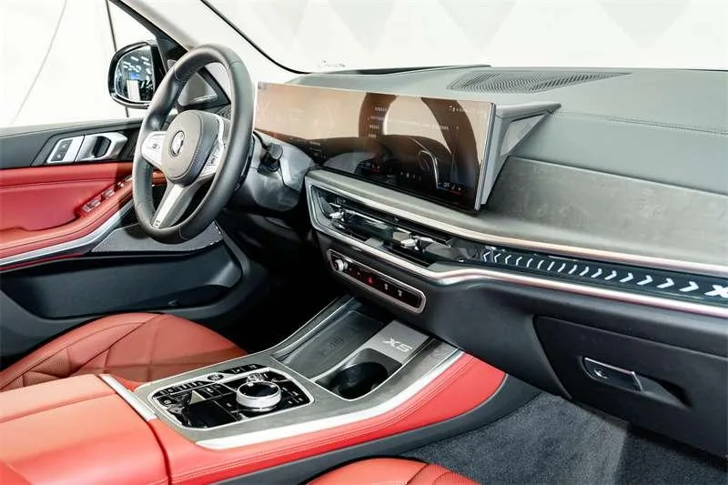BMW X5 2023 xDrive30Li Premium Class M Sports Night Suit interior photo 19 BMW X5 2023 xDrive30Li Premium Class M Sports Night Suit interior photo 19