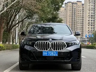 BMW X6 2023 Restyling xDrive40i Premium Class M Sports suit exterior photo 2