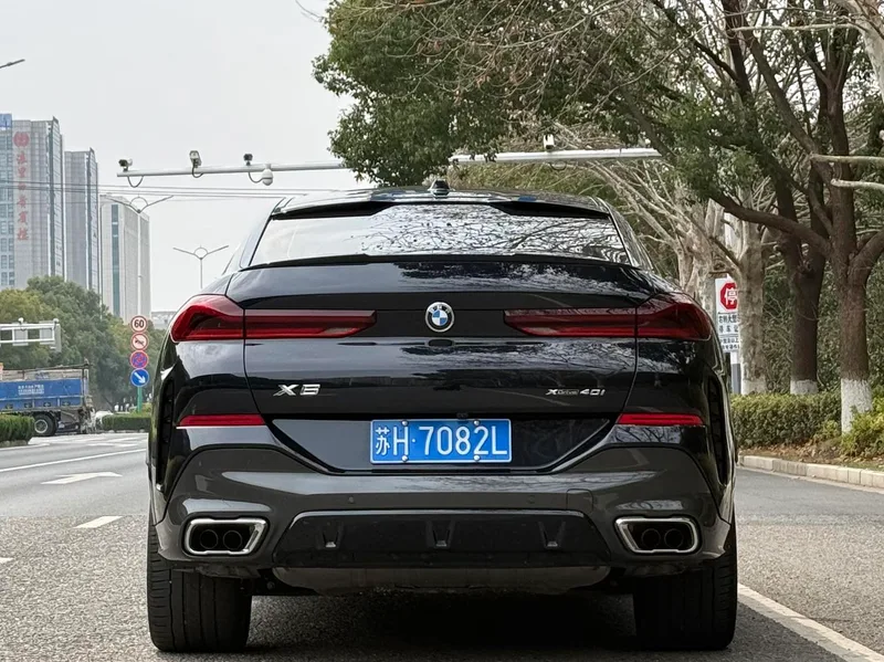 BMW X6 2023 Restyling xDrive40i Premium Class M Sports suit exterior photo 5
